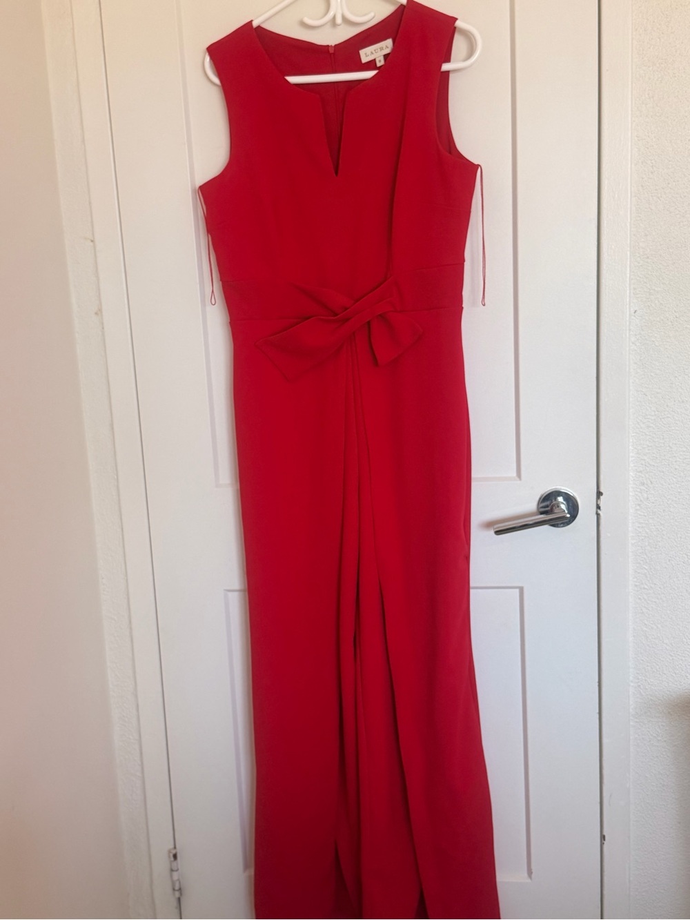 Elegant Red Sleeveless Knot-Front Maxi Dress - Picture 2 of 5